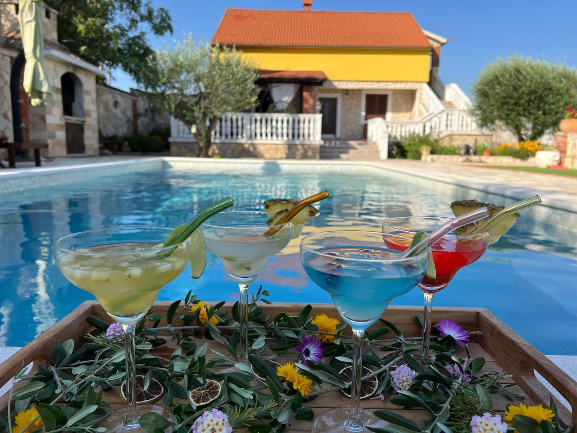 Holiday Home Iva With Pool Sukošan Eksteriør billede
