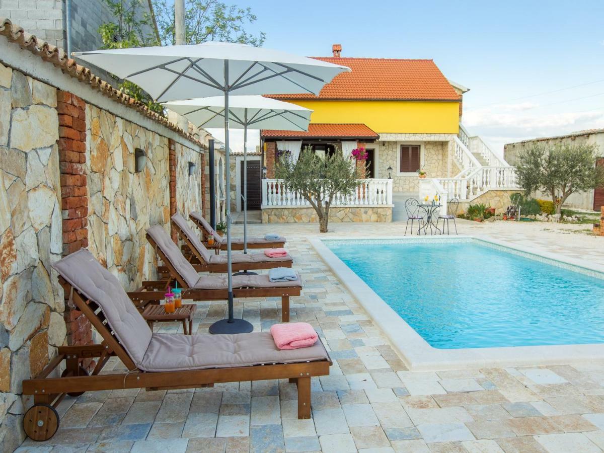 Holiday Home Iva With Pool Sukošan Eksteriør billede